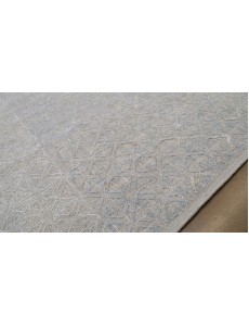 AM12050
